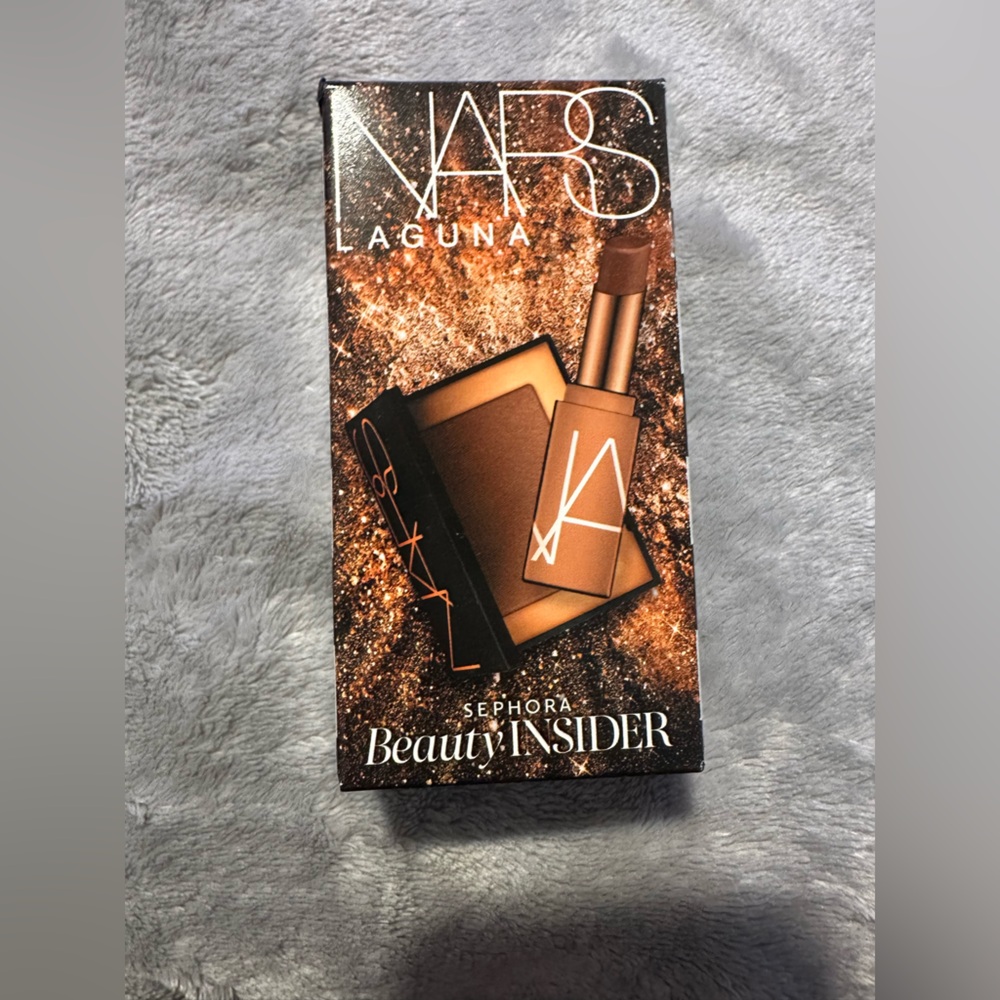 NARS Laguna Bronzer/Lip balm set